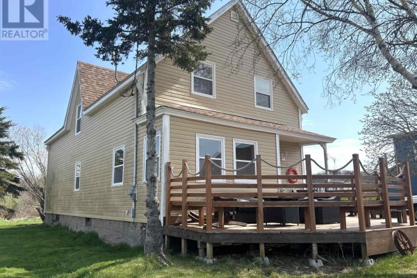 Den - 139 Main Street, Joggins, NS B0L1A0 Photo 3