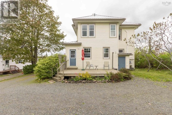 139 Main Street, Springhill, NS, photo 3