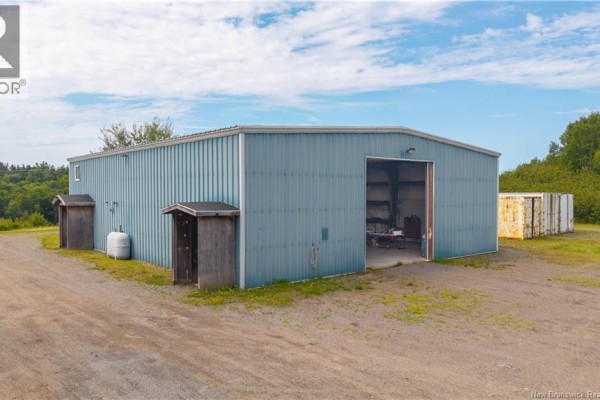 139 Mealey Road, St George, NB E5H0A9 Photo 2