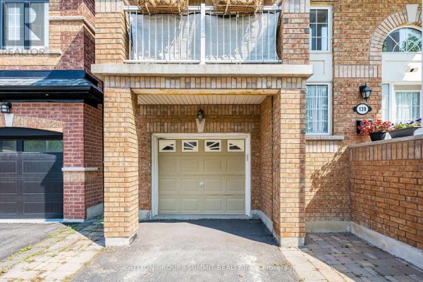 Kitchen - 139 Oceanpearl Crescent, Whitby, ON L1N0C7 Photo 2
