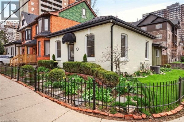 139 Queen Street S, Hamilton, ON, photo 2