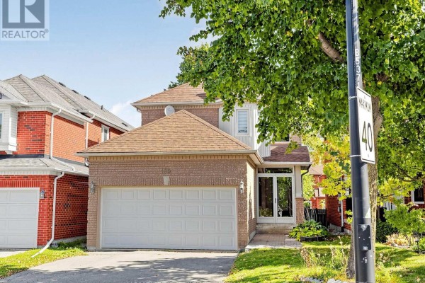 139 Rushbrook Drive, Newmarket, ON, photo 2