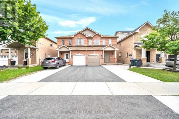 Kitchen - 139 Sewells Lane, Brampton, ON L7A2Z7 Photo 2