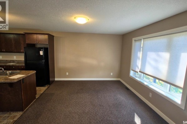 Kitchen - 139 St John Street N, Regina, SK S4R2V8 Photo 2