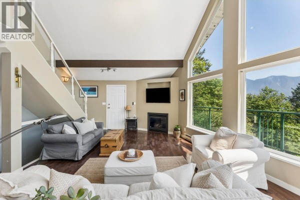 1390 Eagle Cliff Road, Bowen Island, BC V0N1G1 Photo 3
