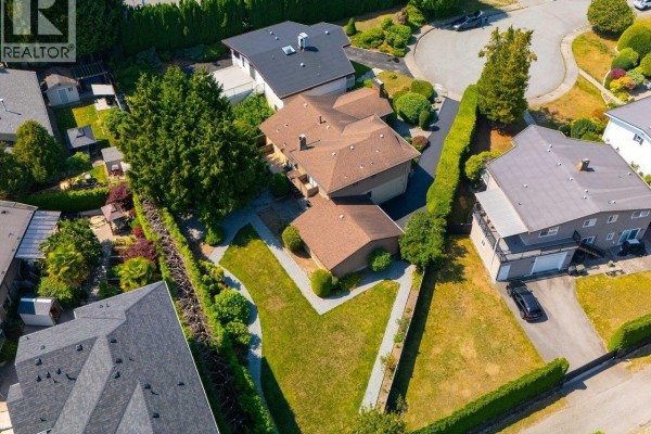 1390 Eastlawn Drive, Burnaby, BC, photo 3