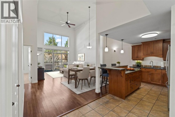 Loft - 1390 Hillside Drive Unit# 305, Kamloops, BC V2E0A6 Photo 2