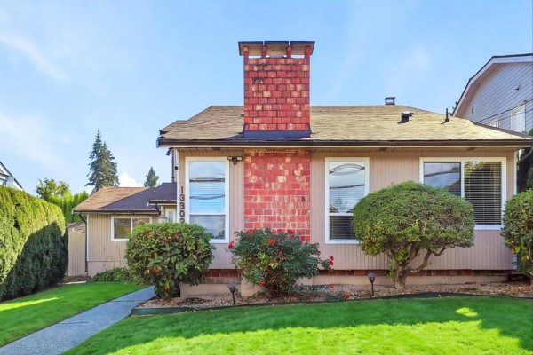 13902 80 Avenue, Surrey, BC V3W8G2 Photo 2