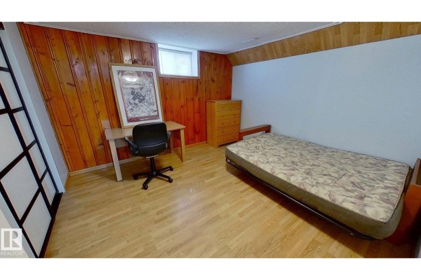 Kitchen - 13908 117 Av Nw, Edmonton, AB T5M3J4 Photo 3
