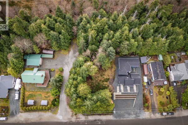 1391 Victoria Rd, Ucluelet, BC V0R3A0 Photo 3