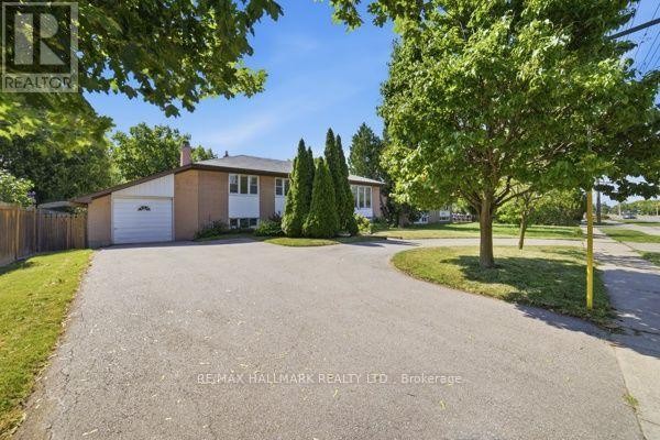 1392 Rebecca Street, Oakville, ON, photo 3