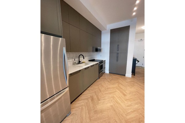 13933 105 Boulevard, Surrey, BC, photo 3