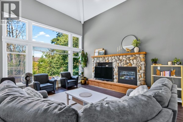 13933 229b Street, Maple Ridge, BC V4R2X4 Photo 5