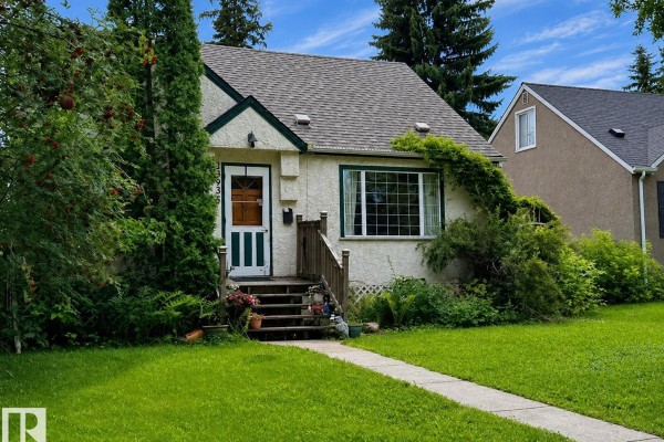 Den - 13935 107a Av Nw, Edmonton, AB T5M2A8 Photo 4