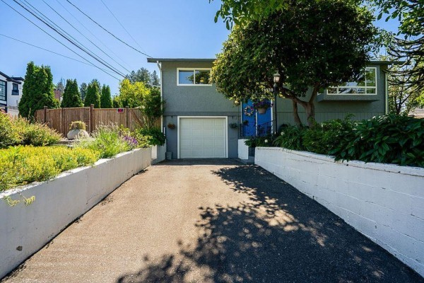 13938 115 Avenue, Surrey, BC V3R2P4 Photo 2