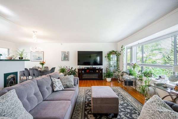 13938 115 Avenue, Surrey, BC V3R2P4 Photo 4