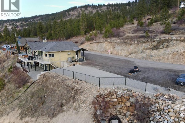 Recreation room - 13938 Moberly Road, Lake Country, BC V4V1A6 Photo 3