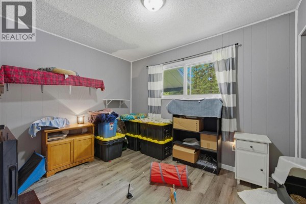 4pc Bathroom - 1394 6 Highway, Cherryville, BC V0E2G1 Photo 4