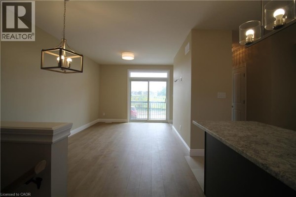 Living room/Dining room - 1395 Bleams Road Unit# 2, Kitchener, ON N2E3X7 Photo 2
