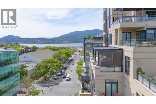 4pc Ensuite bath - 1395 Ellis Street Unit# 704, Kelowna, BC V1Y1Z9 Photo 4