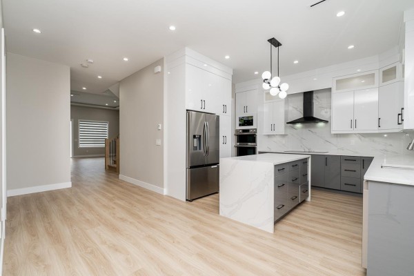 13955 60a Avenue, Surrey, BC V3X1E1 Photo 4