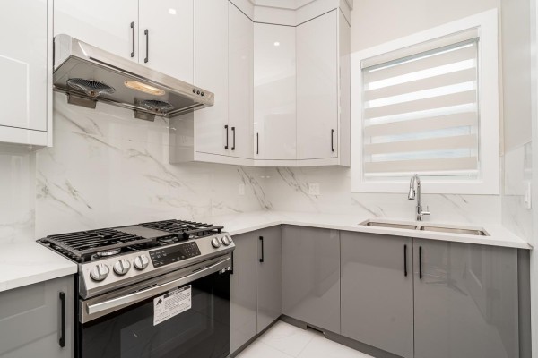 13955 60a Avenue, Surrey, BC V3X1E1 Photo 5