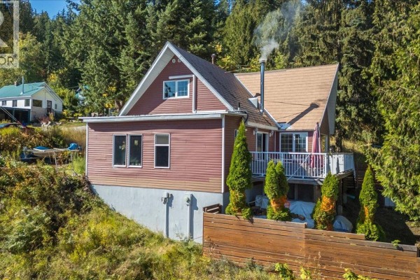 Recreation room - 1398 Victoria Avenue, Rossland, BC V0G1Y0 Photo 2