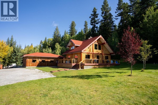 Living room - 13980 Big Fir Road, Prince George, BC V2N5B5 Photo 2
