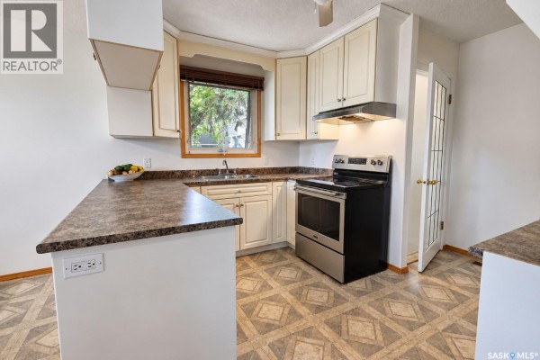 Bedroom - 1399 6th Street E, Prince Albert, SK S6V0R1 Photo 5