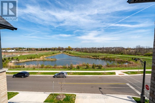 1399 Shevchenko Boulevard, Oakville, ON, photo 3
