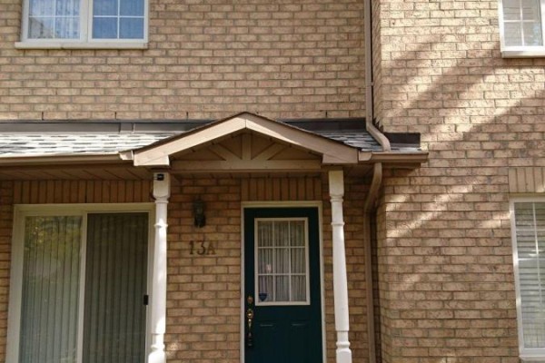 Living room - 13a - 18 St. Moritz Way, Markham, ON L3R4G2 Photo 2