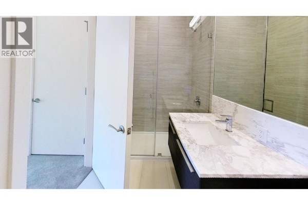 31xx 6383 Mckay Avenue, Burnaby, BC V5H0H8 Photo 4