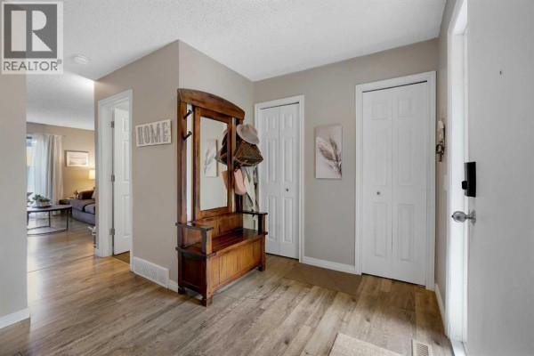 Foyer - 14, 7172 Coach Hill Road Sw, Calgary, AB T3H1C8 Photo 3