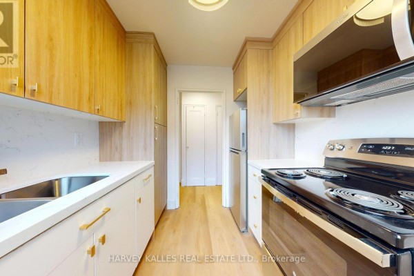 Bedroom 2 - 14 - 1 Marquette Avenue, Toronto, ON M6A1X8 Photo 5