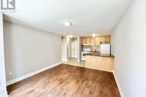14 - 100 Twenty Fifth Street, Toronto, ON M8V3P9 Photo 4