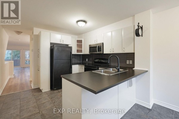 14 - 201 Paseo Private, Ottawa, ON K2G4N7 Photo 2
