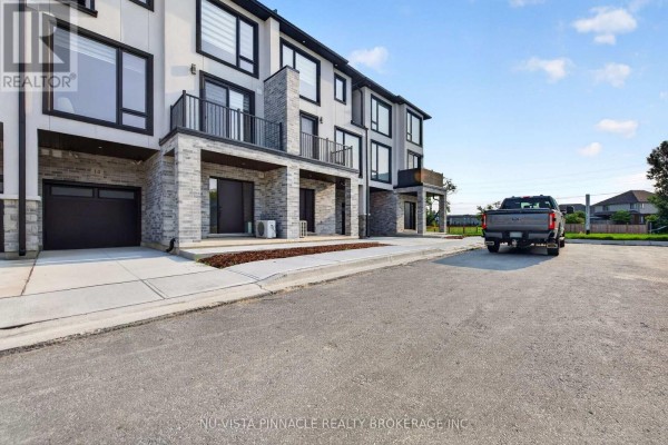 14 - 3103 Petty Road, London South, ON N6L0K1 Photo 4