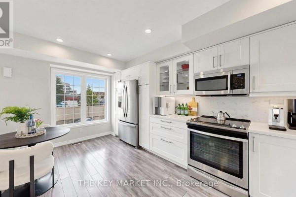 14 - 435 English Rose Lane, Oakville, ON, photo 3