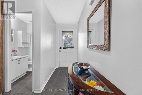 14 - 472 Valade Crescent, Ottawa, ON K4A2W7 Photo 4