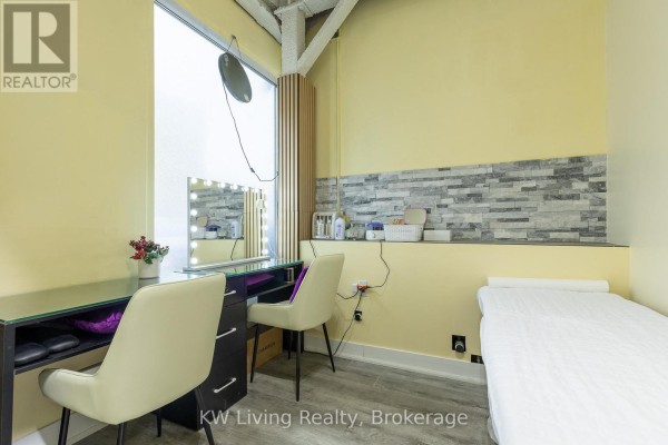 14 - 8740 Jane Street, Vaughan, ON L4K2M9 Photo 3