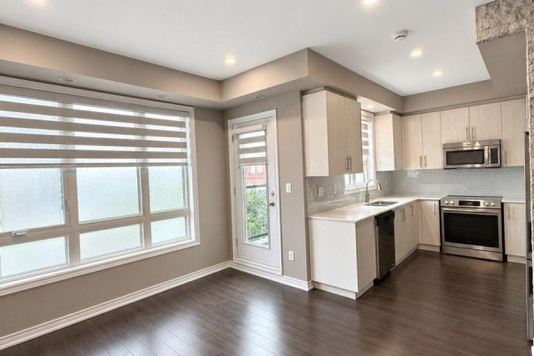 Great room - 14 - 95 Kayla Crescent, Vaughan, ON L6A4W3 Photo 2