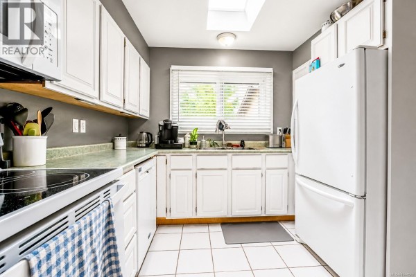 Patio - 14 1184 Clarke Rd, Central Saanich, BC V8M1K3 Photo 5