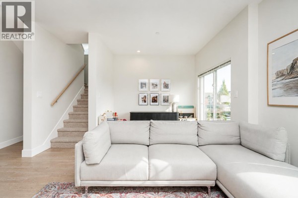 14 19451 Sutton Avenue, Pitt Meadows, BC V3Y0G6 Photo 3