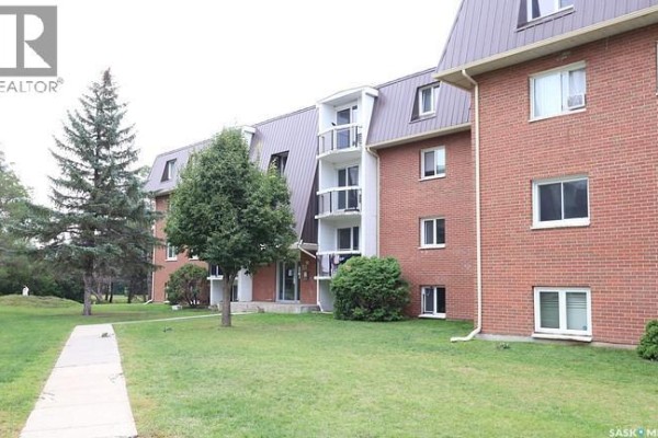 14 31 Centennial Street, Regina