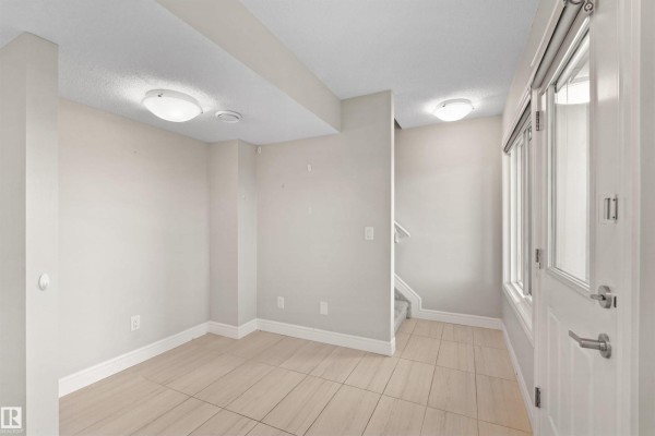 Primary Bedroom - #14 330 Bulyea Rd Nw, Edmonton, AB T6R0W8 Photo 5