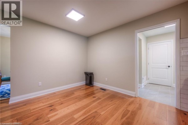 14 Alpha Street, Delhi, ON, photo 3