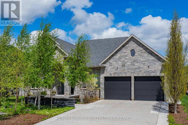 14 Angels Drive, Niagara On The Lake, ON, photo 2