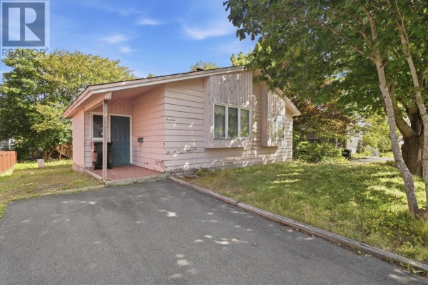 14 Ayrshire Place, St  John S