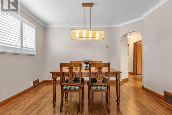 Primary Bedroom - 14 Bardwell Crescent, Toronto, ON M1R1C9 Photo 4