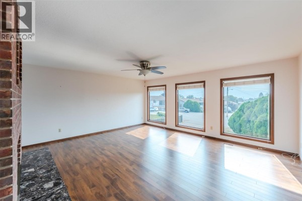 14 Bartlett Place, Osoyoos, BC, photo 3